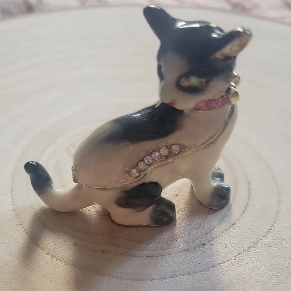 Cherished treasures this delightful